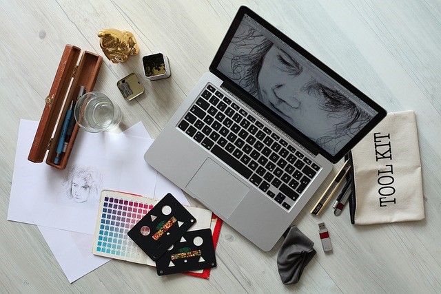 Master Class on Learning Graphic Design and Earning From It 2025